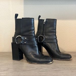 Dolce Vita Black Booties